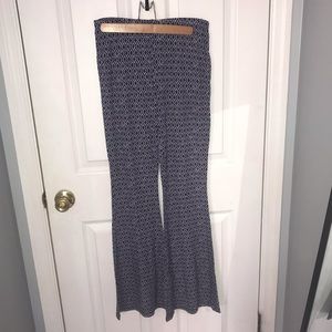 Flare pattern pants